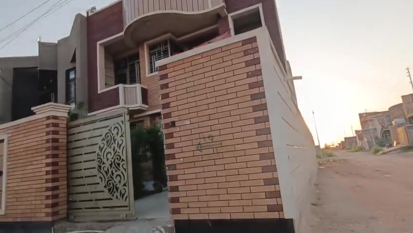 الهم صل على محمد وال محمد ⚜️

بيت للبيع داخل حي العطاء مساحه 150متر ركن بيت جداً جداً راقي✅ شوفت عينكم شغل كله درجه اولى1
 بناء حديث2025 اخوان موقع البيت وصط حي العطاء بل نص سنتر الحي يحتوي على ثلاث غرف نوم كبيرات باقي تفاصيل البيت داخل المنشور معروض فقط لدى مكتب الحاج ابو ذو الفقار للاستفسار الاتصال على الرقم*********** ابو ذو الفقار
عنوان مكتبنا حي العطاء شارع 30قرب منفذ روكان
