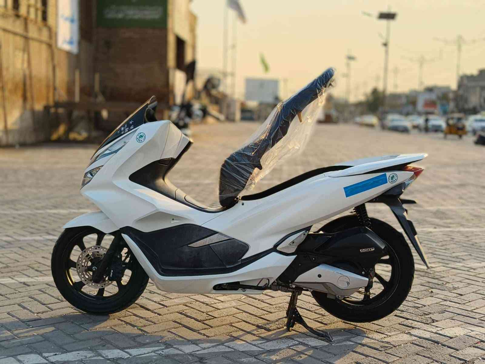 سلام عليكم.... 
دراجة  (PCX)(جيل الثالث)🛵 للبيع
دراجة شلعه معدل كهربائيات كلهه شغاله 
دراجة جديده بلاديه 
أي نقص مابيهة
جيب فيتر وتعال افحص
العنوان بغداد مدينه الصدر  الاستفسار الاتصال على الرقم 📞 ***********
