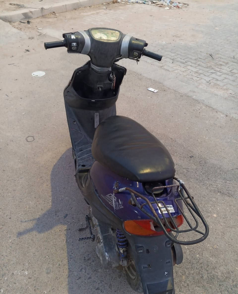 سلام عليكم 
 
دراجه بيجي ب175 دراجه شوفت عينك نضيفه تجي تفحص كدامك من اول هندر تشتغل دراجه خدميه توديك لعملك وترجعك المكان السماوه المركز . للاستفسار *********** موجود اتصال واتساب

نص مكتوب في الصور:
- TECNO SPARK 20c