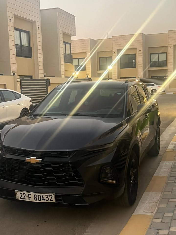 مكانها اليرموك للبيع
بليزر 
2021
رقم اربيل 
Lt3
ماشية ٩٠ الف كيلو 
نظيف بلاد 
حادث خفيف قطعتين 
تعال شوف بعينك ونتفق 
رقم بيه واتساب 
***********

