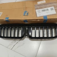 شباك BMW • اصلي • استعمال قليل