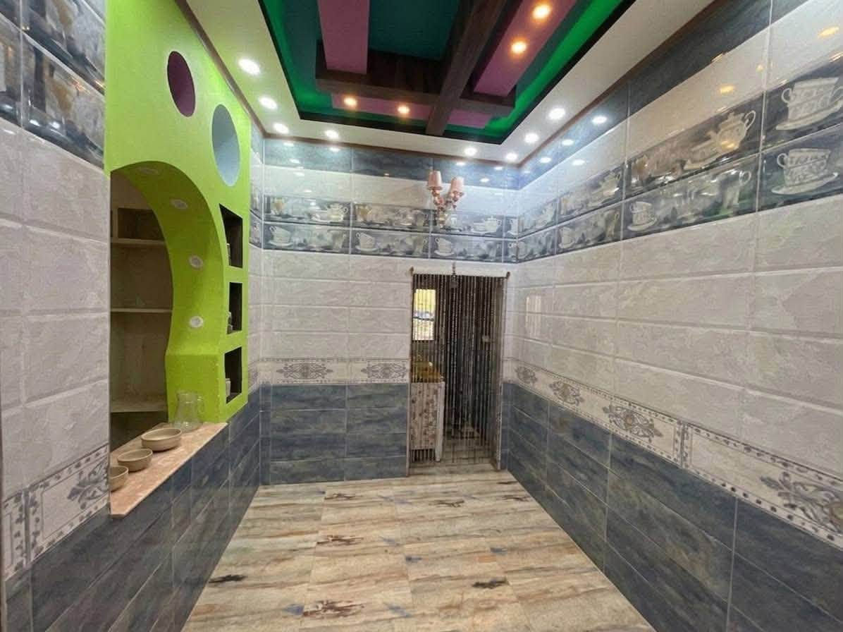 عقــار للبــيـع – حي ميسان صابو صرف

🏠 عقار للبيع بالكامل بمساحة 260 م² مع المشتمل

كما تتوفر إمكانية بيع مساحة 120 م² أو 140 م².

📍 الموقع: حي ميسان – شارع 12

📐 واجهة العقار: 13 م

📏 النزال: 20 م

🛏️ مجموع غرف النوم: 7 غرف

🔹 العقار صب كونكريت وليس عكادة.

🔹 المشتمل طابقين وبناء حديث جداً بمواصفات حديثة

🔹 باقي العقار حيل نظيف ومرتب

🔹 موقع مميز جداً على شكل حرف T، خلف المدرسة.

السعر 310 مع المجال

للاستفسار *********** مكتب القلعة للعقارات

📩 أو تفضلوا خاص.
