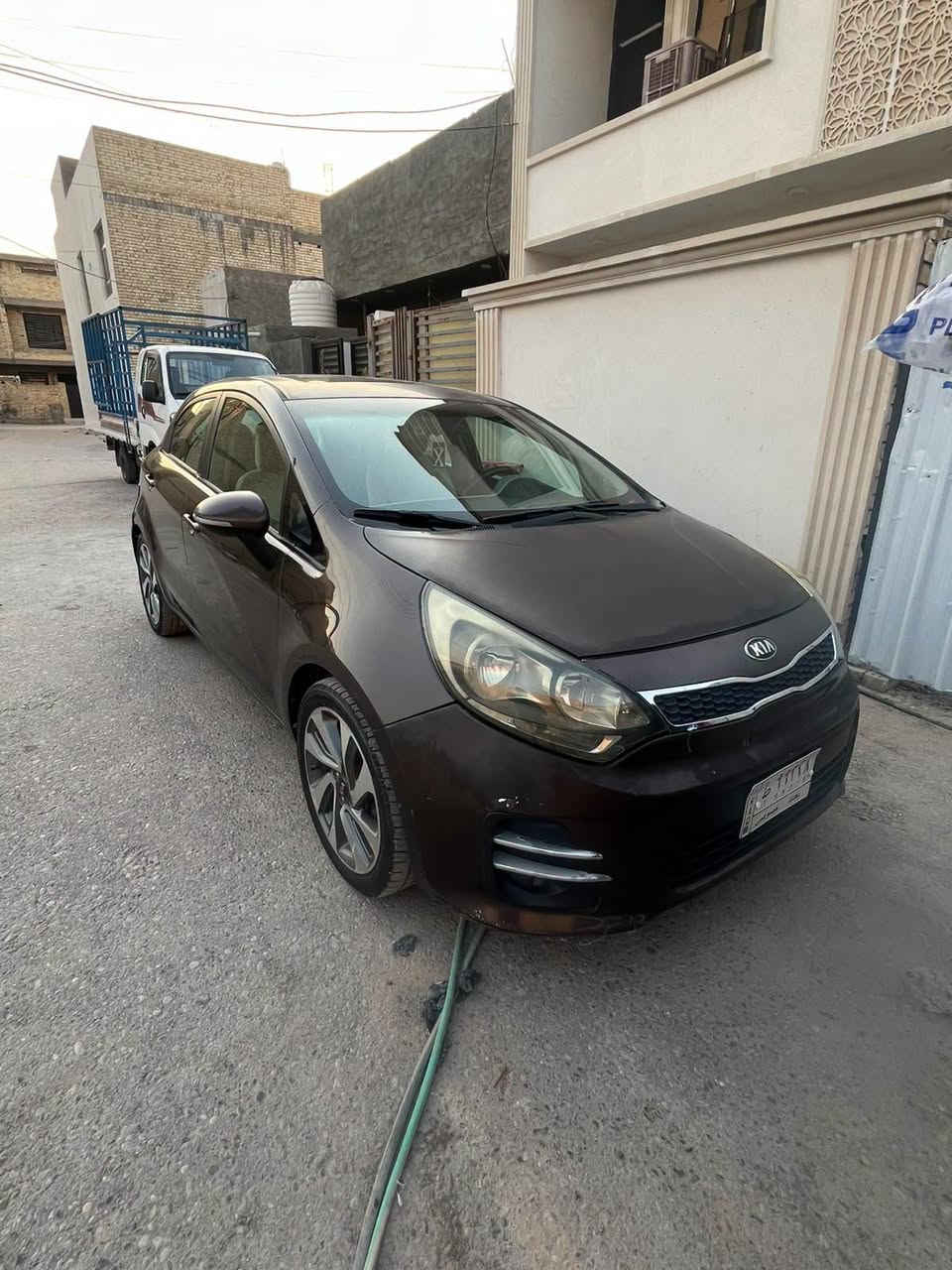 السلام عليكم

كيا ريو هاج باك خليجي 2015 فول مواصفات بيهة صبغ بابين وجاملغ بس السياره بيهة جراد بنيد والقماره شويه ب بولش يروح ماشيه 109 كيلومتر تبريد ثلج مكينه ناعمه محرك وكير برغي مامفتوح بيهة 

مواصفات :

بصمه

فتحه سقيفه

تحكم ستيرن 

مري كهربائي 

كشنات جلد

السياره حلوه بلمشي السعر 88 بيه مجال وترهم مراوسه شعدك نزله ***********

