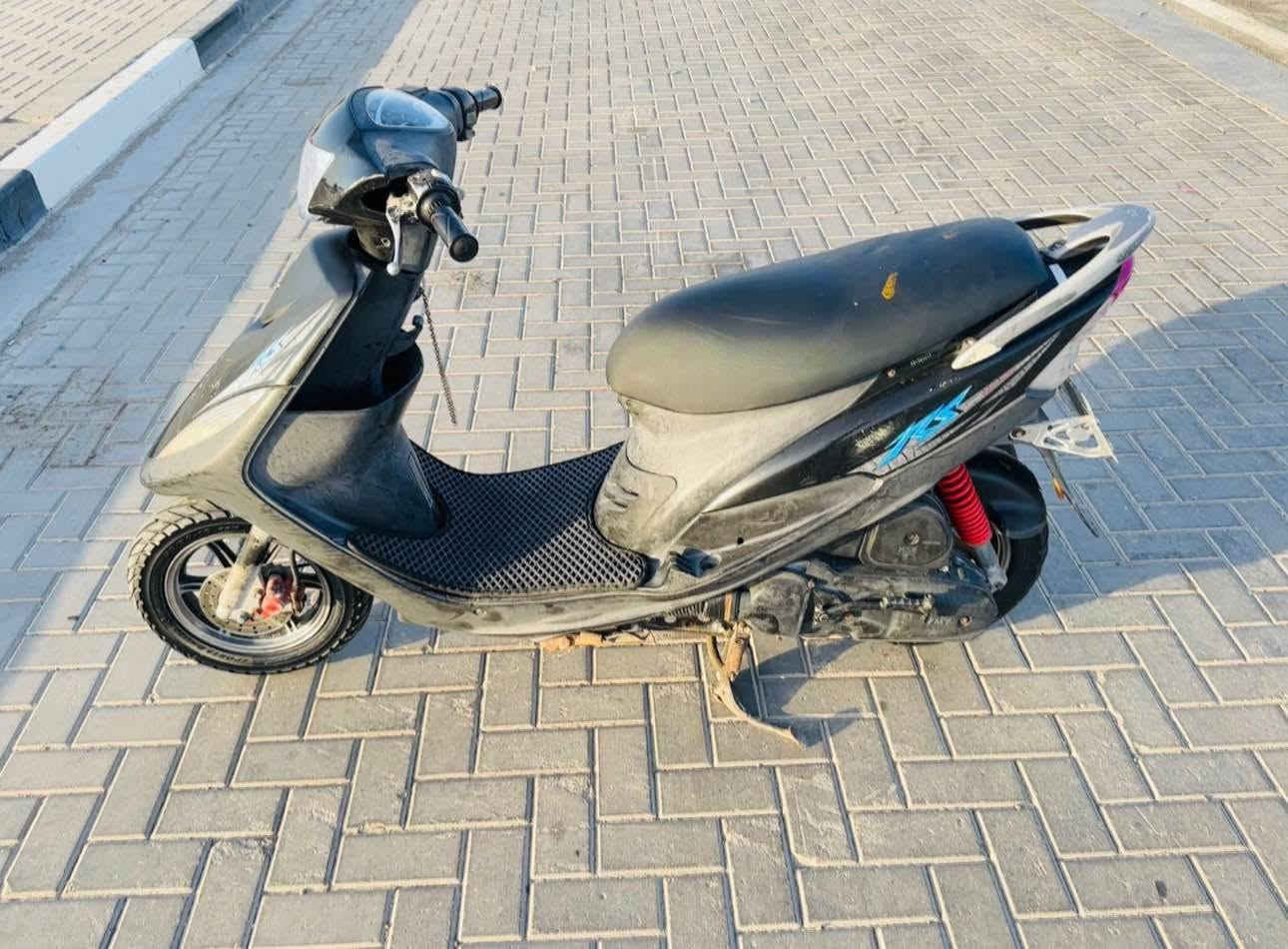 ماكس عدله 120 

سلام عليكم دراجه 
بوشه بلاد  49 كفاله وين ميعجبك افحص 
من كلشي سلف هندر اشاير 
مكينه ناعمه نهضه ومعدل  دراجه كلهه مختمه ويه المكينه وعليه ويل نجمه اصلي وقبق البنكه وكلج رياضي شلعه تشك الكاع اي قطعه تجاري مابيهه احله من صوره بلف مره 

سعر (بواحد ١٠٠) وبيهه مجال  

قبله حي مهندسين 

شراي يتصل 
*********** البصرة, العراق
