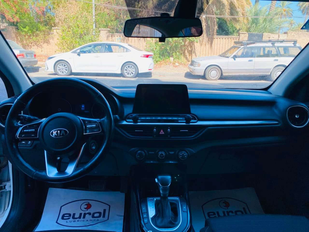 * 🚗 كيا فورتي EX موديل 2019
* 🇺🇸 وارد أمريكي
* ⚙️ محرك 2.0 لتر 4 سلندر 
* ⛽ اقتصادية بالوقود
* 📱 شاشة وسطية مع Apple CarPlay وAndroid Auto
* 🎵 بلوتوث وUSB
* 📷 كاميرا خلفية
* ❄️ تكييف
* 💡 اناره LED
* شاحن واير ليس
* رادر امامي+ جانبي
* تدفئه كشنات + ستيرن 
* حادث السياره تخريب ونفس القطع بلاديه راجعه 
* *********** للاستفسار
* السعر المطلوب 12.500 بغداد, العراق
