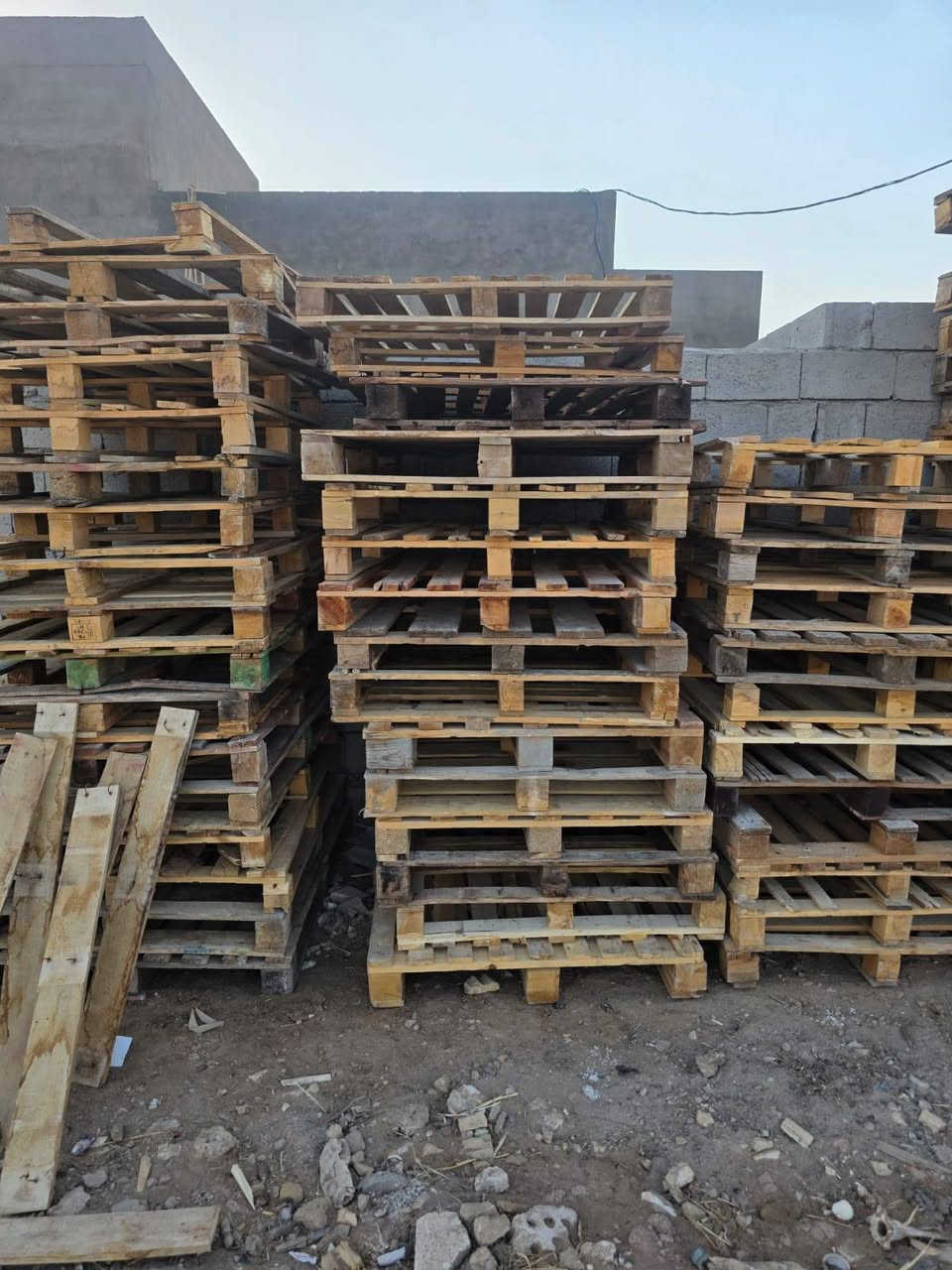 القياس 120x100
سكيب لبيع العدد 100.سعر الف 5قفل مكاني جسر ديالى الجديد.   ***********
