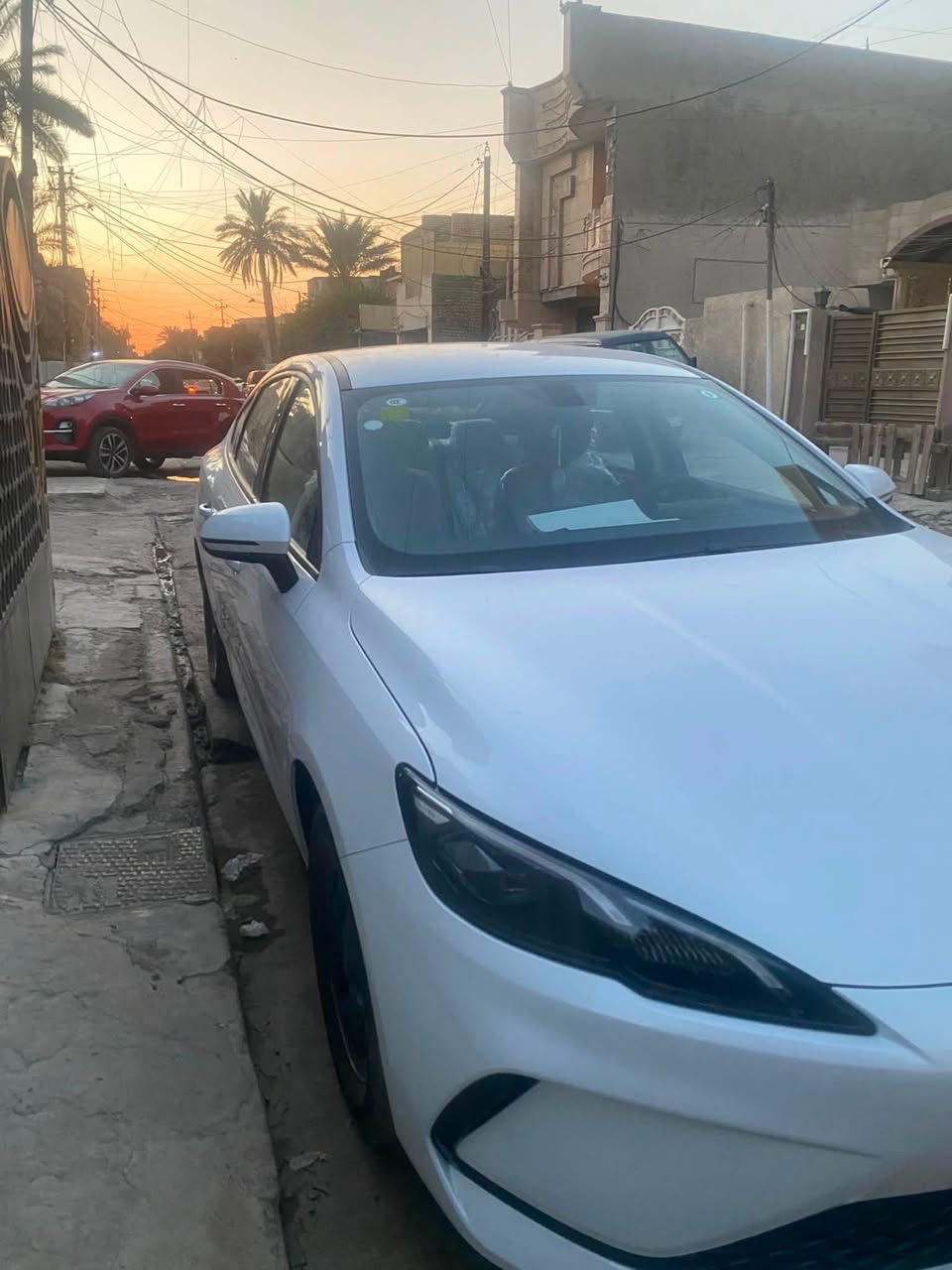 السلام عليكم
النوع : BYD سيل 5 

الموديل : 2025

السياره : كفاله عامه 

المواصفات : 

* محرك : 1500

* فول شحن وفول بانزين تمشي 2100 كيلو

* تشغيل بصمة دخول بصمه تشغيل عن بعد 

* داخل ابيض كشنات جلد

*  شاشة وسطية كبيره 

* شاشة عدادت دجتل 

* فول تحكم ستيرن 

* اوامر صوتية

*  كروس مثبت سرعة

*  حساسات خلفية + كاميرا 

* انارة امامية 

* زينون فول LED سكن LED بك لايت LED

مكاني بغداد سعر 20مليون300

رقم ***********

***********

متوفر وتساب
