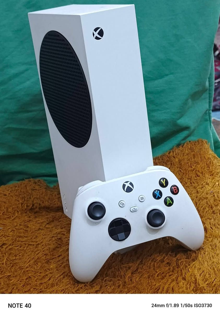 سلام عليكم
اكس بوكس سيريس اس للبيع
Xbox series S
512
لوك ستيكر غير مفتوح
كامل الملحقات ويا العاب داخل الحساب
كامل الملحقات
يده الاصليه غير مفتوح
وايرات كلها مال شركه
اصدار 2023

السعر 380
***********
بغداد بكان المدينه
وياه شاحنه مال يدات اثنين بطاريات مال يده 
ويا يو بي اس ما صار لي اسبوع اشتريته 850 واط تريته ب 45

نص مكتوب في الصور:
- Infinix HOT 12 PLAY
- NOTE 40 24mm f/1.89 1/50s ISO3730
- NOTE 40 24mm f/1.89 1/50s ISO3916