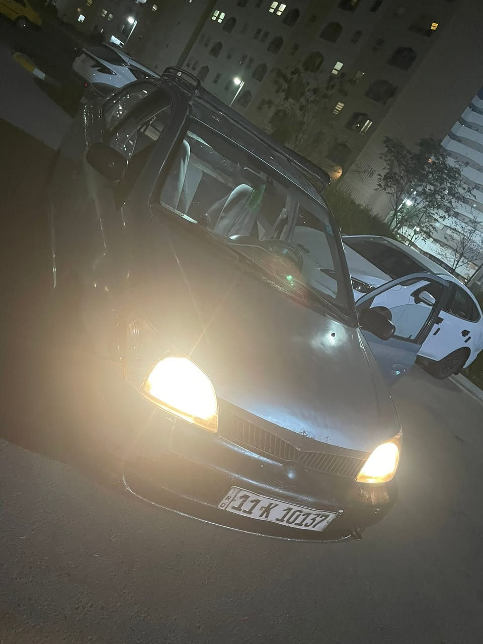 كورله ايكو للبيع 
رقم بغداد 
مابيه ظربه ابلاديه 
٤٣ 
***********
