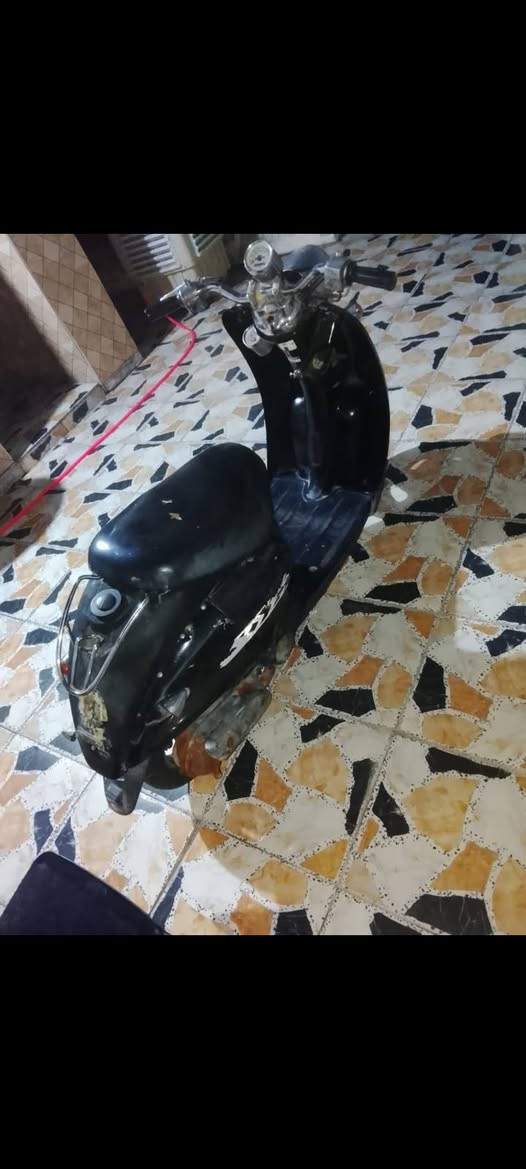 السلام عليكم دراجه كلاسيك سرعه 60 نقصها فاكيوم بس بغداد سعر 150 قفل شراي يتصل ***********
