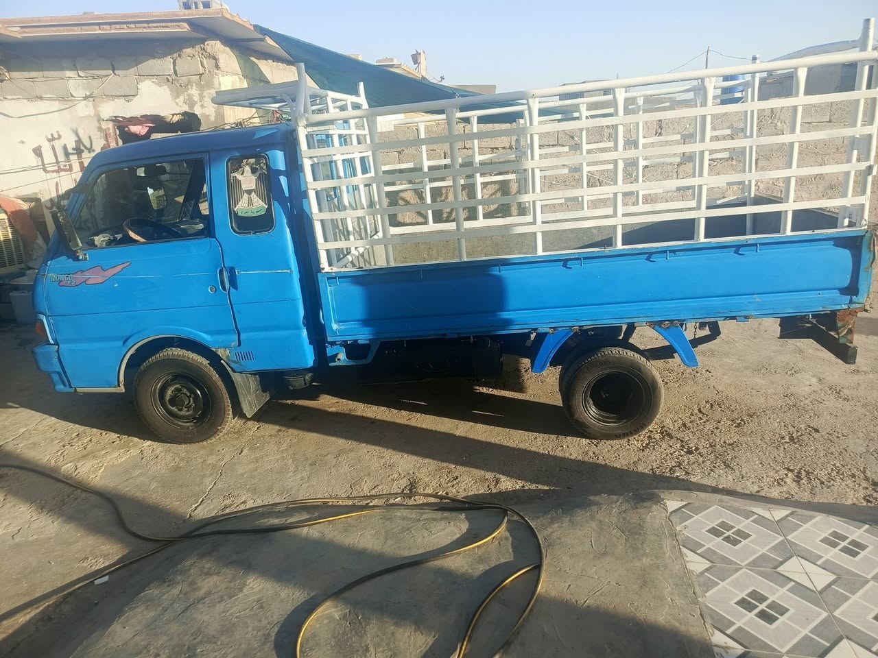 كيا حمل موديل 95 سنويه بعدها ما ساقطه محل القير مقفولات العنوان ديالى بلد روز القضاء السعر 52.      ***********
