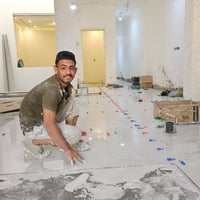 سيراميك بورسلين • مرمر • تسليم هندسي