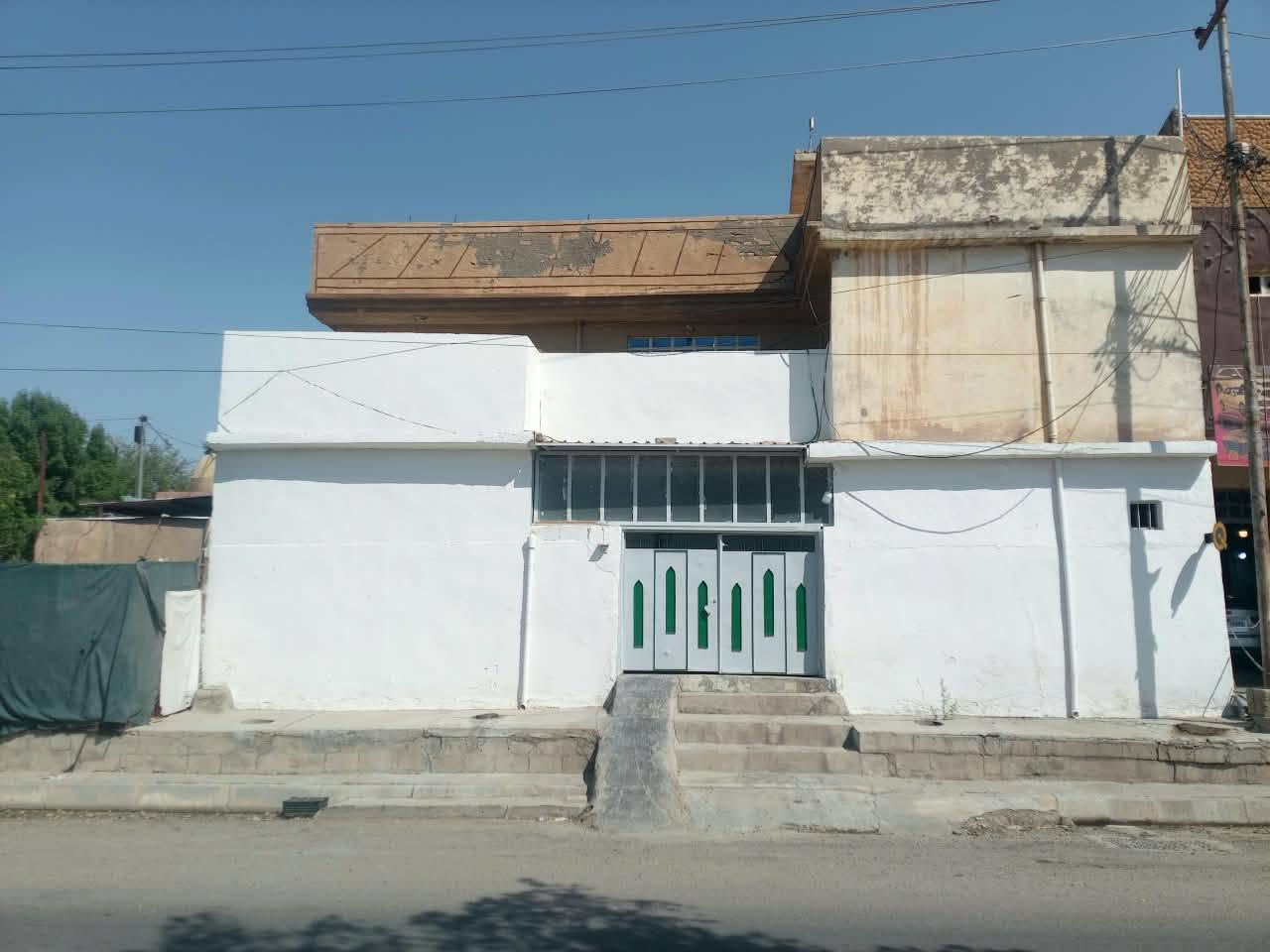 🏠 للبيع أرض تجارية مميزة في بعقوبة – التحرير
📍 الموقع: بعقوبة / التحرير – قرب المعهد التقني
📍 على شارع  مباشرة
📐 المساحة: 156 متر مربع
📏 الواجهة: 14 متر
📐 الأرض ركن وعلى موقع مميز
🏪 مناسبة جدًا لمشروع تجاري البيت متكون من8 غرف 4 جوا 4 فوك للاستفسار وتساب فقط***********
