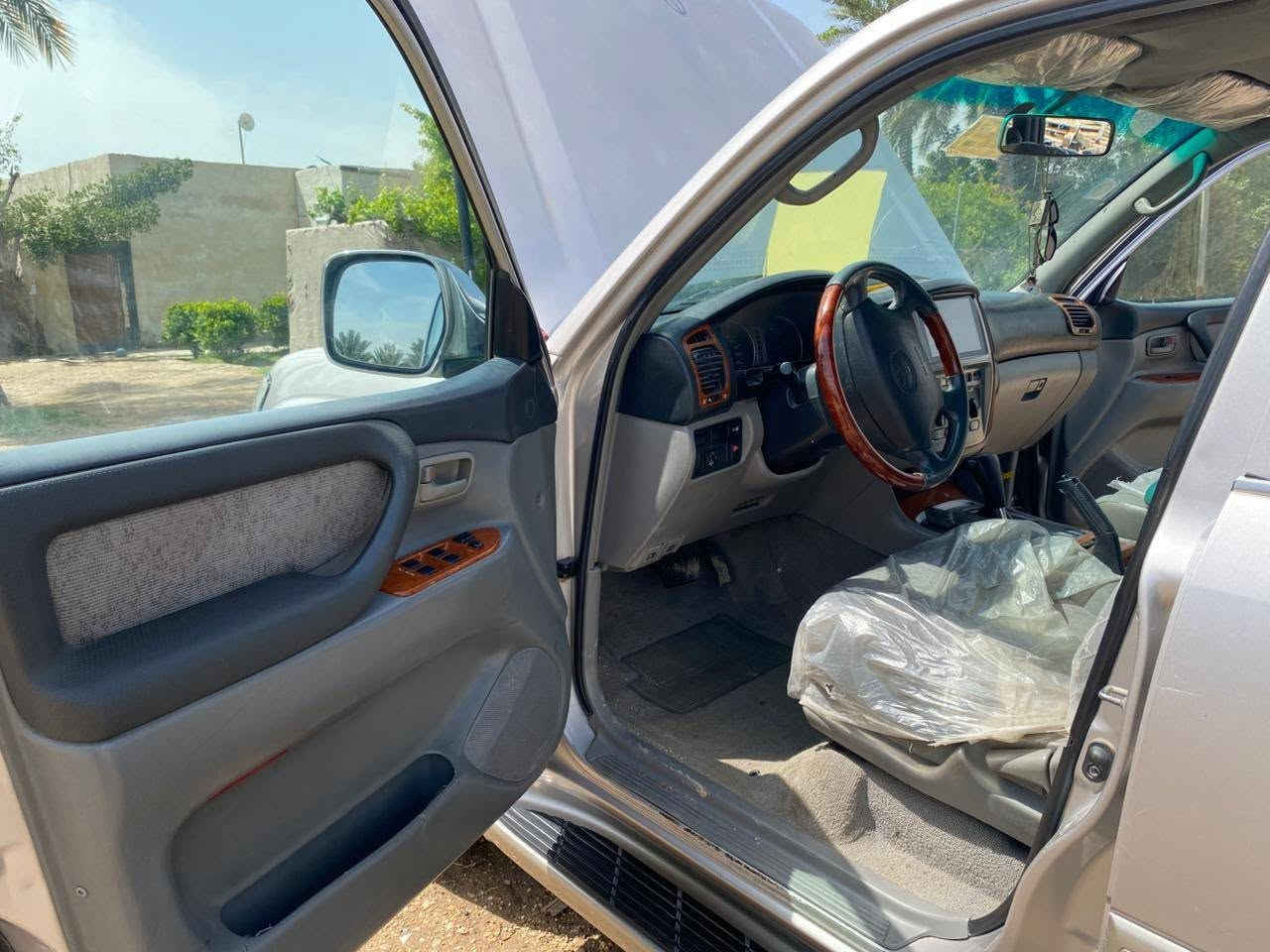 للبيع ٢٠٠٤ بدون صبغ كير اوتماتيك ٦سلندر رقم بغداد ***********
