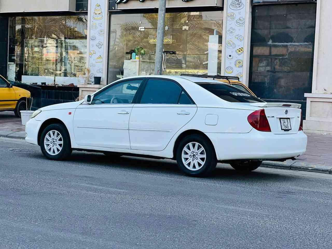 كامري موديل 2004 وارد خليجي سعرها 79قابل للتفاوض الأستفسار اتصل على الرقم *********** مكفوله كفاله عامه من الضربه والصبغ والتبديل فول مواصفات داخل بيجي شاشه كامره دواره قطعتين تبريد تحكم ستيرن مكينه 2400 مكينه وكير مكفولات السياره رقم دولي السنويه 31 مكان سياره كربلاء

