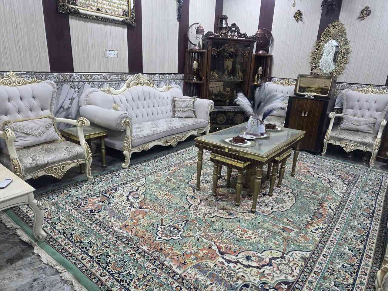 قنفات للبيع نضاف كلش تركي العنوان بصره الاتصال على الرقم ***********

