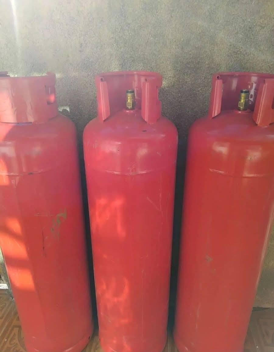 بتڵی غازی گەورە 5بتڵی بەپری
نرخی 235هەزار

سەیدسادق 

یەک دانە بەشی نزیک ساڵیک دەکات

بۆسۆبای غازو گیزەرو نانەواو فرن ولەفەو ماڵان

***********
