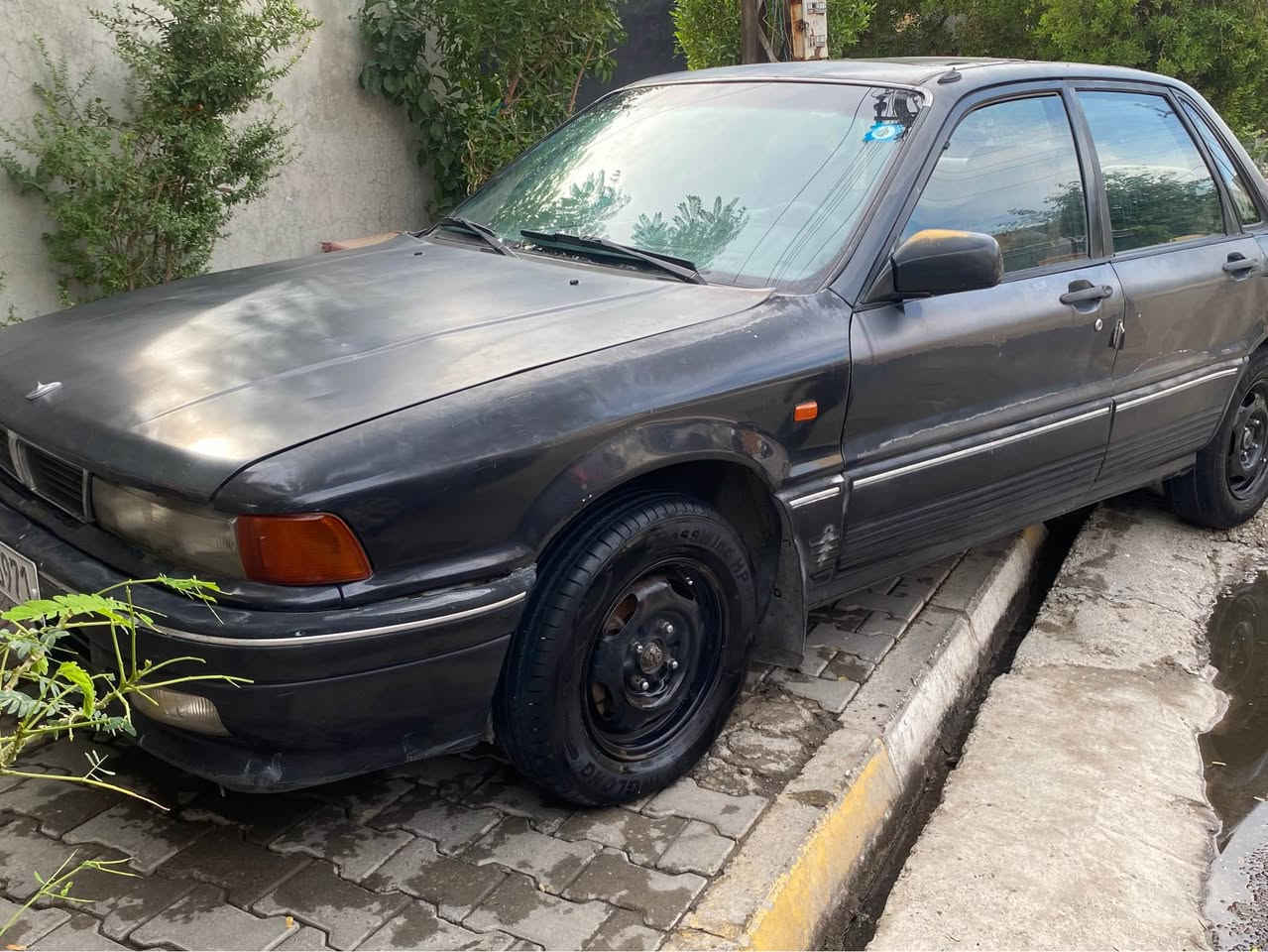 مستبوشي 1991 مكفولة

محرك وكير سوناتا جديد 
اربعه تايرات جدد 
سنوية جديده 2031
بطاقه بانزين موجود
سياره من شركة بيد شخص 

السعر 35
*********** كركوك, العراق
