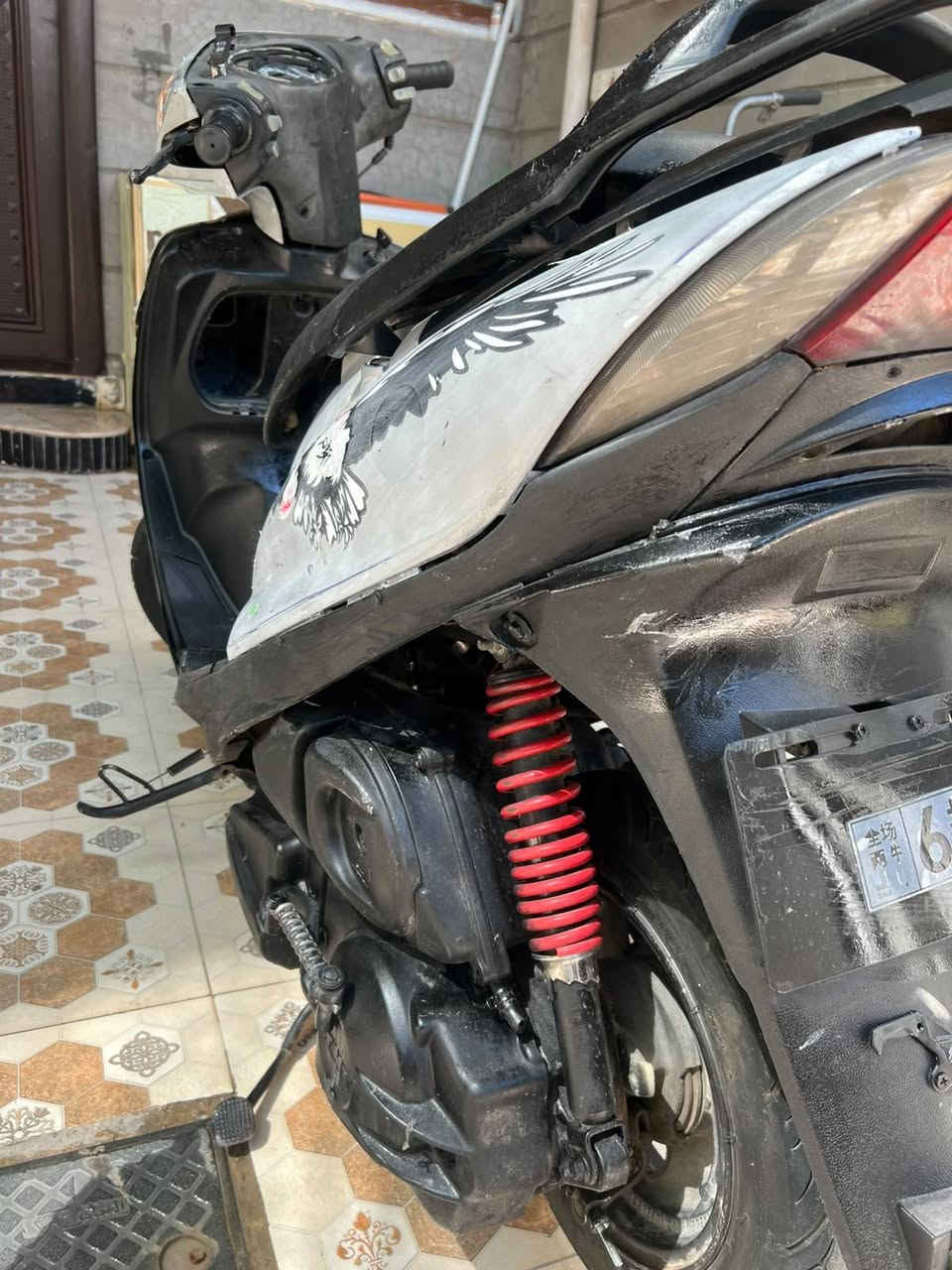 سلام عليكم ماكس ثعلب 140 دراجه كلها بلاديه مكينه مكفوله خرسه لا تنقيص لا تبخير كابريتر بلادي  كفرات بلادي سلف بلادي كهربائيات كلها شغاله دراجه ما ناقصها برغي واحد سعر 425وبيها مجال حك الجيه العنوان تقاطع القدس للاستفسار اتصال ***********
