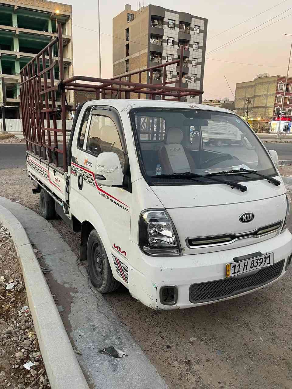 سلام عليكم
للبيع كيا بنكو موديل ٢٠٢٢

مكفوله من دعمه والصبغ سياره نضيفه ومناقصه شي السعر ١٤٠ 

مكان بغداد البلديات 

وبيه مجال 

رقم الهاتف ***********
