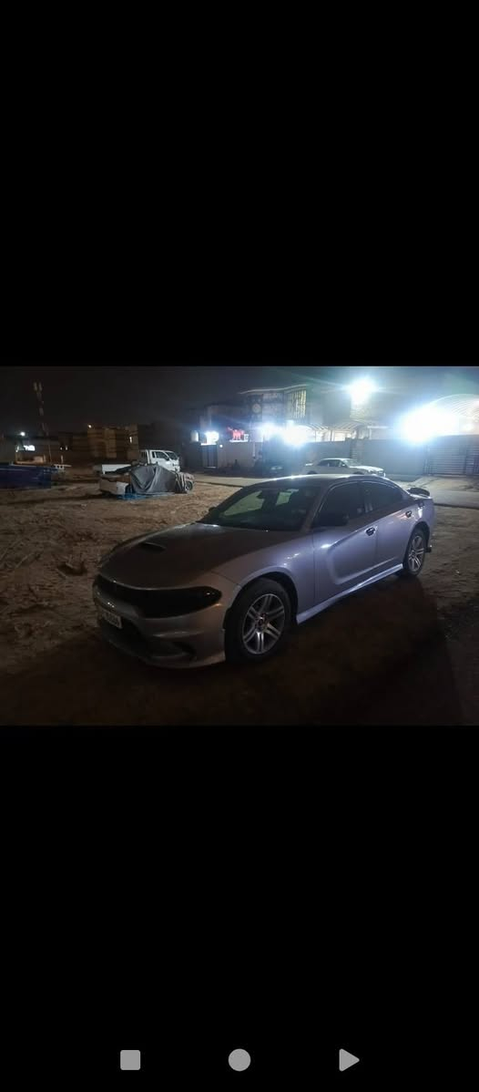 جارجر 15 أصل السيارة وارد خليجي ضربتها هنا بالعراق شملق وبنيد وخشم شاصي رقم بصره انجليزي سياره بيها صبغ القماره وجوانب الصندوق اثر جراد العنوان بصره حي بغداد شارع المكاتب السعر 140 وبيها مجال للطيبين ***********
