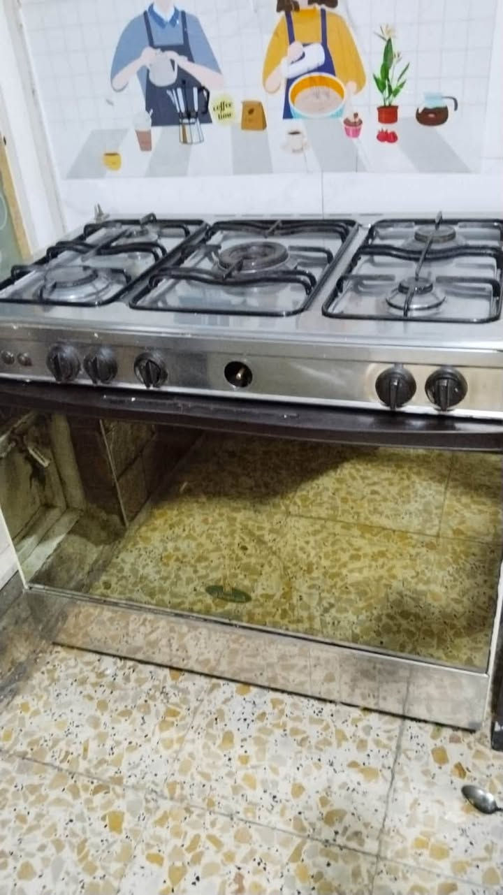 سلام عليكم غراض لبيع ثلاجه 75طباخ175مسبح 60بايسكل20لعابه 5 /***********
