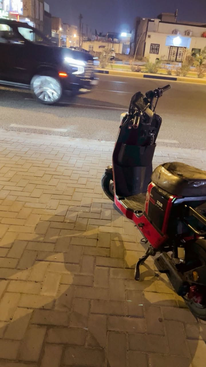 دراجه R7جديده بمعنه لكلمه
لسعر500اوبيه مجال حك لجيه 
لعنوان لبصره لجمهوريه لرقم***********
