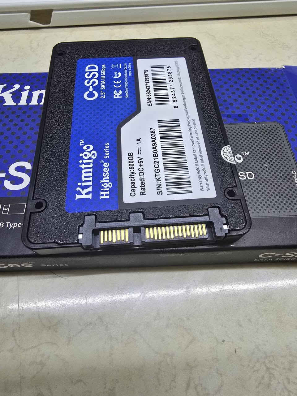 سلام عليكم هارد و مذربورد بسعر بلاش 

هارد 

SSD KIMTIGO 

سرعة : 500/MB 

اصلي و مفحوص و جديدة 

مواصفات: تكدر تستخدم داخلي و تكدر تستخدم خارجي 

سعر : فقط 50 الف قفل 

مذربورد يصير للانتل جيل 8 و 9 

جديدة ما مستخدم 

4 سلوت رام 
2 سلوت m.2 

سعر فقط : 60 الف 

اذا تريد ثنيناتهم فقط 100 الف 

+ ادزلك هدية ويا اذا تريد ثنيناتهم 

اول حجز راسلنا على الواتساب: ***********
