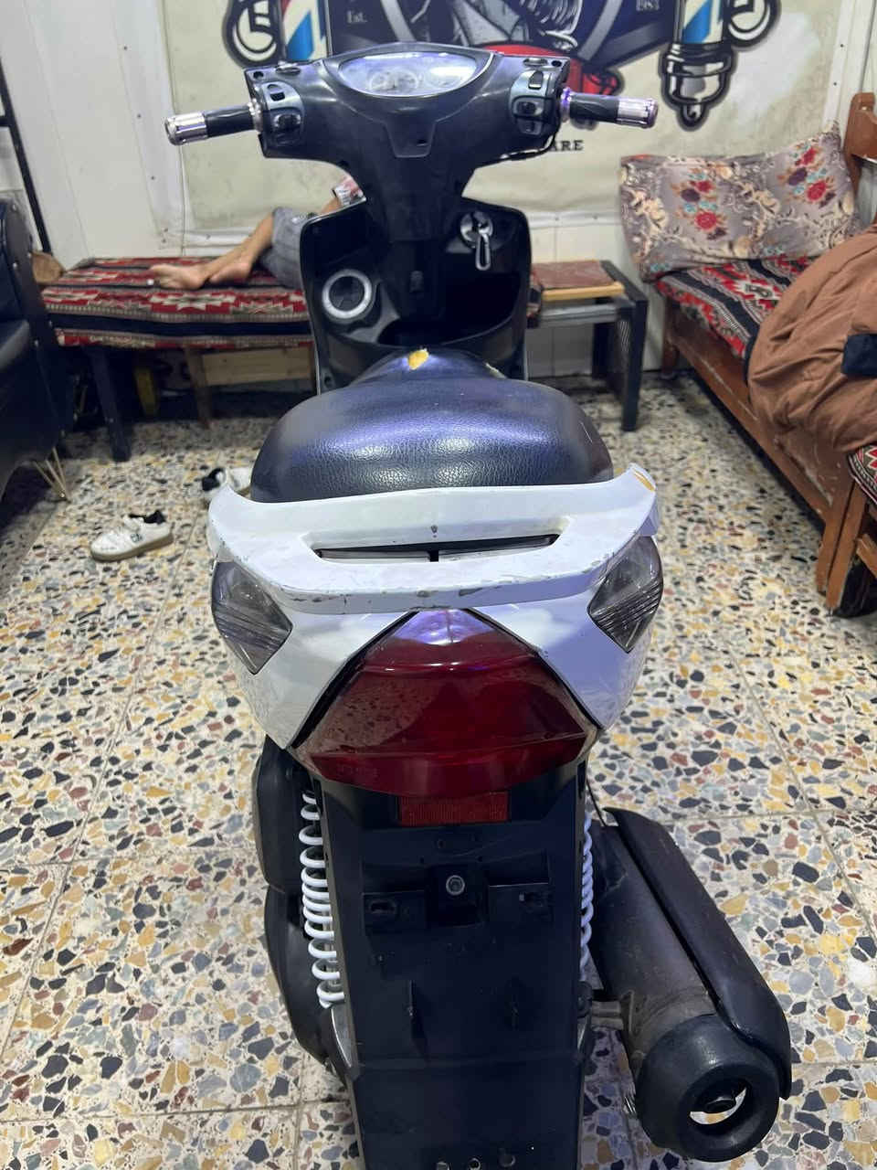 للبيع ثعلب كابريتر نكره سلف مكينه خرسه كفرات ختم واحد شلعه معدل كهربايات كيجات سستم سماعات وياها دراجه جديده نضافه مثل مشوف بيعنك اوراق موحوده السعر 675وبيها مجال عنوان بغداد الاعظميه ***********
