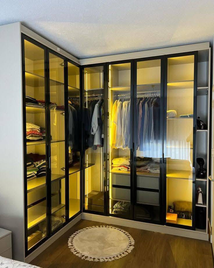 عرض خاص مده 10 ايام بس 😍
..صار سعر متر دريسك روم (200) الف 
✔️ مميزات العمل:
✅خشب mdf تركي 
✅ نظام كابينات عملي
✅ مواد درجة أولى
✅ تفصيل حسب القياس
✅ تنفيذ وتركيب داخل الكوت 
✅نقل مجاني 
✅كادر مخصص للقياس موقعي
✅سكك مجرات ثقيل
✅نرمايد ثقيل درجه اولى 
✅عمق 55،60
✅مقابض من اختيار الزبون 
✅لون من اختيار الزبون 

📞 للتواصل ***********

نص مكتوب في الصور:
- مطبخ {HDF} تركي درجة أولى بمواصفات عالمية ودقة عالية وبضمان خمس سنوات HDF سلة أماعين مرمر كوارترز درجة أولى أبواب {HDF} تركي درجة أولى سلات سلة مساحيق الآن بالعنوان الجديد: الكوت - خاجية شارع 30، قرب القسم البلدي للاستفسار، مراسلة البيج أو الاتصال: واتساب *********** باقر حسين