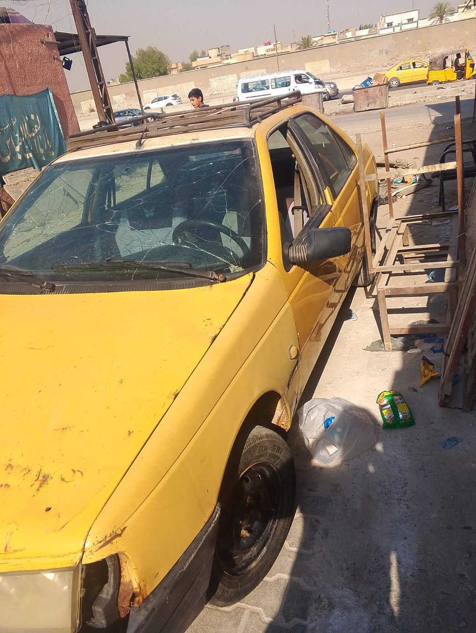 السلام عليكم بيجو روى للبيع بسعر14 مناسب مكان السياره بغداد الثعالبه السياره شغاله اوتمشي مابيه شي بيهه تحويل سنويه ماصاقطه مشروع وطني ملاحضه اني مكلف بل نشر ليريد يدك على الرقم ***********
