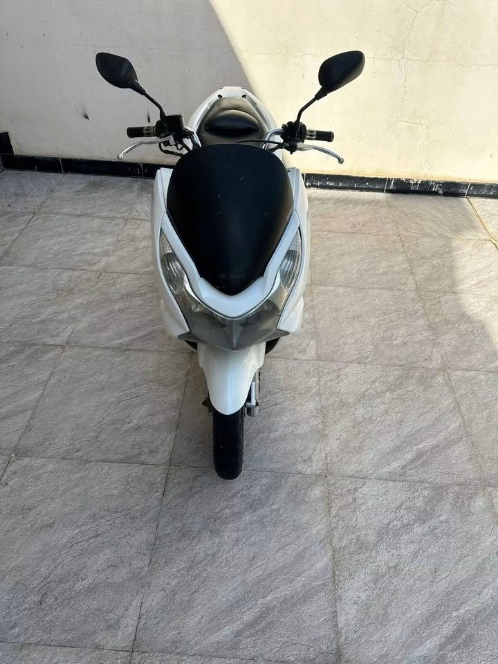 السلام عليكم  pcx.  جيل الاول المرغوبه  محرك 125  كلها 

شغاله نكره سلف بكل وقت  ب مليون و 300

الاستفسار اكثر اتصل وتدلل )(***********) 

المكان سامراء
