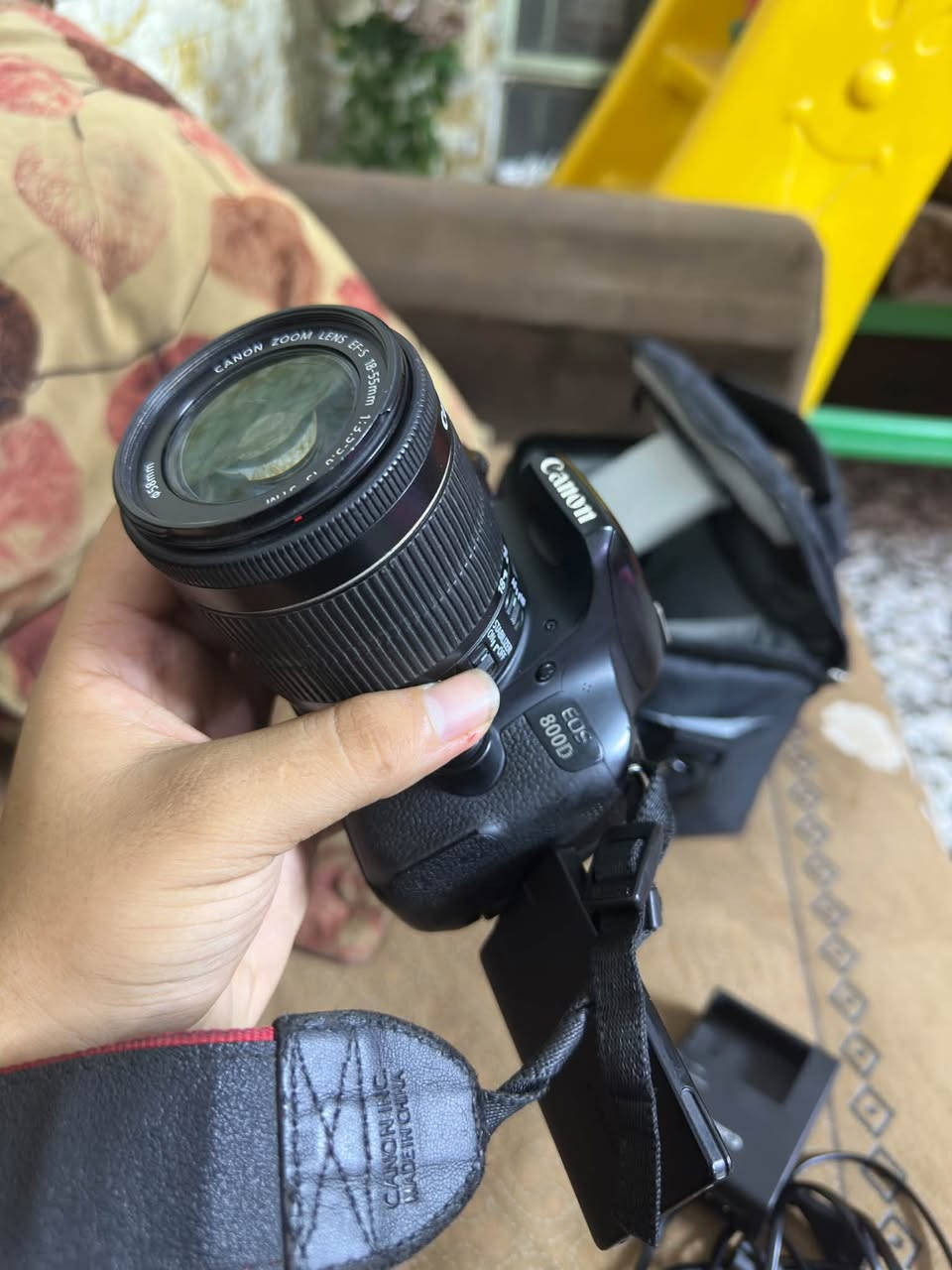 كاميرا كانون 800D نضيفة و وياهة جنطة و شاحنة و رام 32 جيجابايت
السعر 400
للاستفسار ***********
المكان بغداد الرصافة الثانية الامين الثانية
