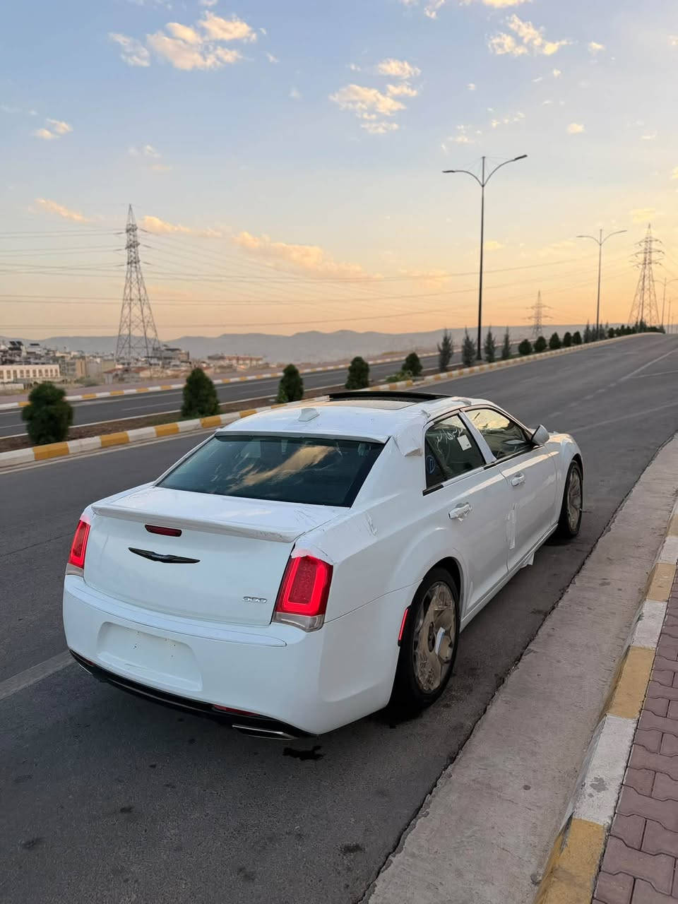ئـۆبـامـا2019 بــڕاوە
فـوول مـواصـفـات
شـەش پـسـتـۆن
پـانـۆراما
گـێـرڤـۆلـیـۆم شـاشـەگـەورە
کـوشـن کـارەبـاو جـلـدووهـیـتـەر
هـەمـووگـیـانـی بـەشـەرت
بـێ دەعـم ولـێـدراو
گـێـڕوومـەکـیـنـەوکـارەبـایـی بـەشـەرت
شـوێـن سـلـێـمـانـی
***********
ئـەگـەرمـشـتـەری نـیـت سـەرم مـەیـەشـێـنـە
