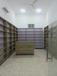 فاترينات • غير مستخدم • ارتفاع ٢٣٠س