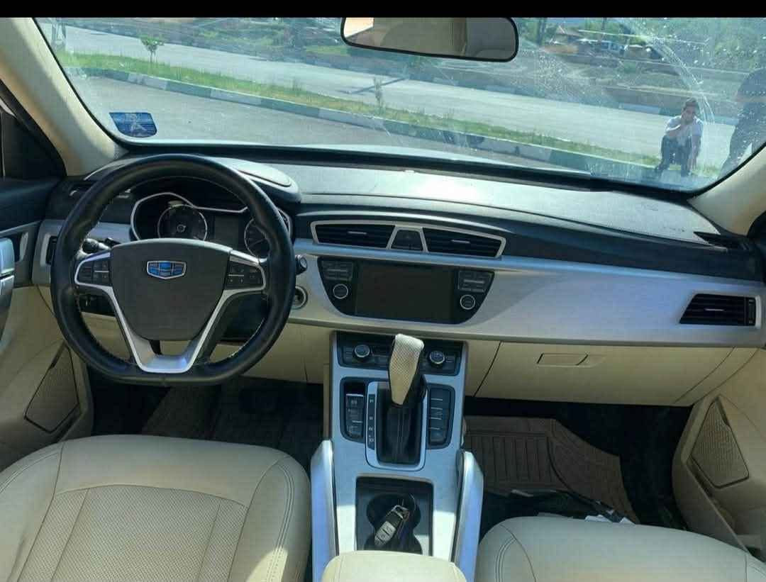 جيلي امكراند 2018.  بي بوياع بي قةبو قوب بي كيشة سةيارةي كي بي مةسرةف كيرو مةكينة بةشةر 111000 روشتوة سةنةوي تازة بةسةر جوة بةشةرتي تةحويلو غةرامة 105 كةلاو معامةلةيةكي برايانة ***********.  *********** رانية, السليمانية
