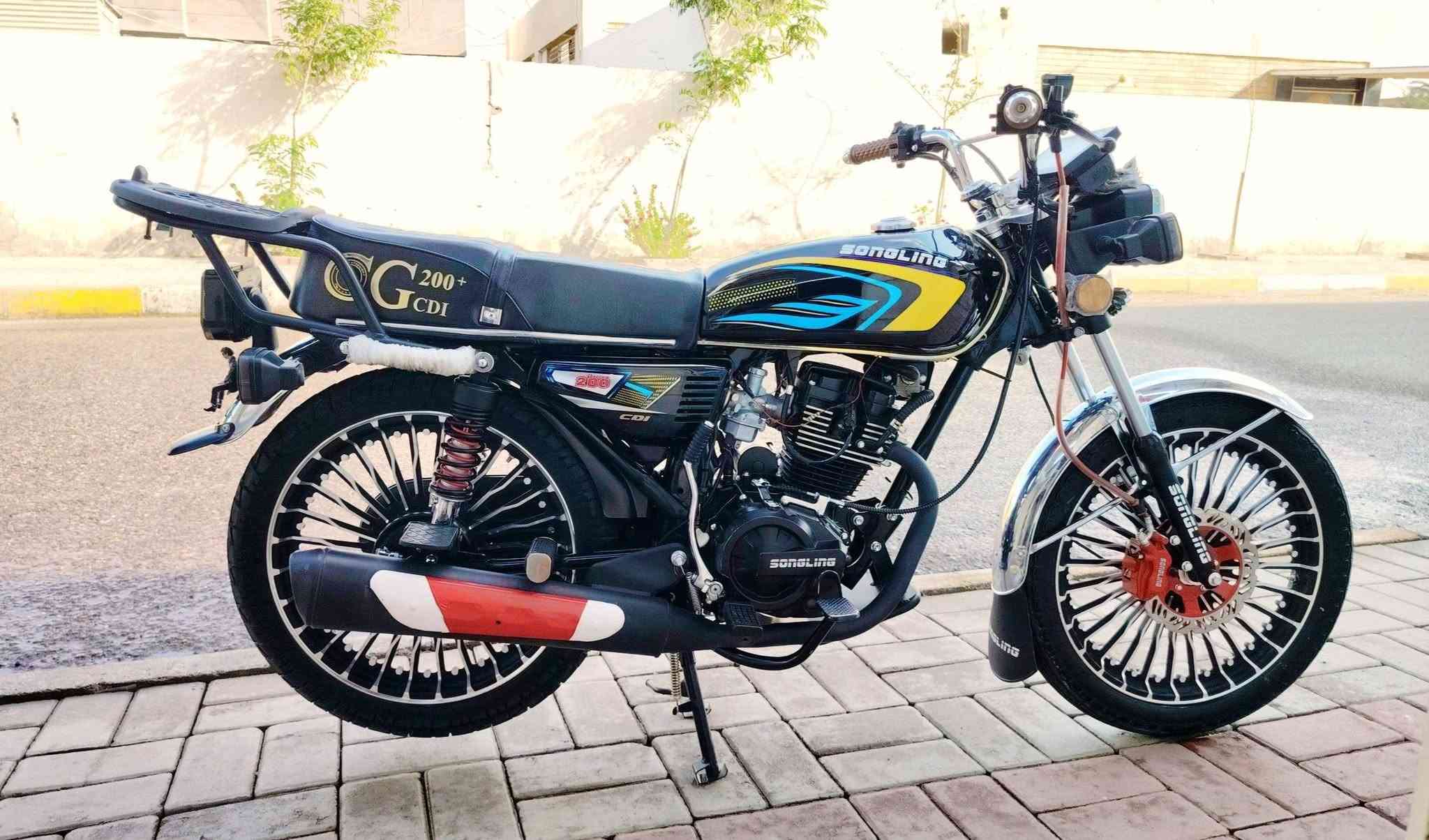 بسم الله مكلف بنشر
دراجه سونك
محرك 200cc
جواكيج وليس ضاغطه وزنجبل
موديل 2026
ماشيه 3000بعدها زيرو
نضافه فولل محرك مكفول
كشر مكفول دراجه مكفوله كفاله عامه
شاشه شغاله اشاير دبل اشاره مكفوله
بصمات ثنين سويجات ثنين 
سعر 1000مليون وبيها مجال كلش بسيط
*********** واتساب وخط
