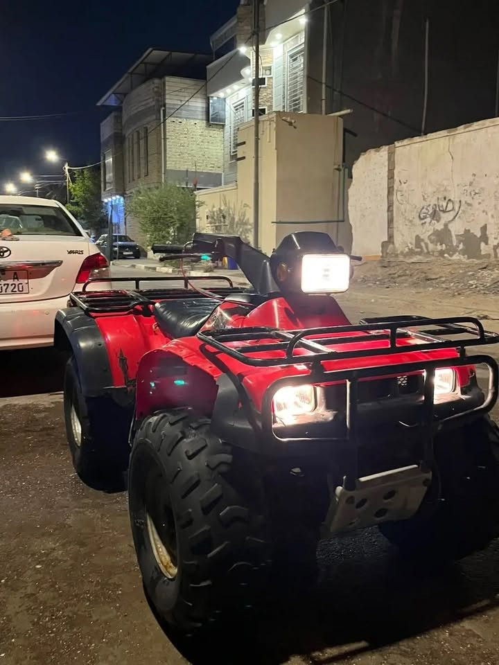 السلام عليكم بگي او ام اربع تايرات للبيع هوندا 4*4 مكينه 400 صبانه ما محطوط عليها نكره سلف وبيها جره هم 5 نمر والدراجة تشلع شلع بريك بالرجل وبل ايد مكينتها تخبل صلوات تطير ماعوزها شي مكاني البصرة المعقل السعر ١٨ وبيها مجال وهذا رقمي ***********
