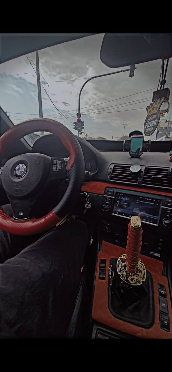 ئەم سەیارە بۆ فرۆشتن  ساقە......!!!!!!!!
Bmw e46 2002 convertble m package ll

دوو درگای سەقف کەشفە 
٤ نەفەرە بە سایەقەوە
مەکینە 25 سقەر دەبڵ دیجیتاڵ
سەیارەکە کۆدە بە ناوی خۆمەوەیە 

تەبرید سارد و گەرم لەگەڵ سوج 
کۆشن کارەبا کۆشن خەزن کۆشنی M بيلادە

سەیارەکە زۆر جوانە و عەزێت نەدراوە مەسروفی باشیشی تێ کراوە

سەماعە سیستەم هارمانە بیلاد

شاشە بیلاد e46 كارپلەی 
گێر عادی 

تاقم پلاک 
تاقم نۆزڵ بە شمشاڵەوە
تاقمی تایە
هەموو لۆکم خستۆتە سەری

سوکان m3 مۆدێل بەرزی لەسەرە فۆلێۆم و هەمووی ئیش دەکات
دەبڵ و سەدری دواوە تازەم خستۆتە سەر

سەیارەکە بێ عەیبە و کەم مەسرەفە زۆر جوان ماوەتەوە 
41$ مەعامەلەیە برایانە
کێ حەزی لێ بوو خزمەتی دەکەم  تەلەفون کات وەتسئاپیشی لەسەرە جوابی کۆمێنت نادەم لە کەلارم
***********

تکایە گەر مووشتەری نیت سەرمان مەیەشێنەو ماڵەکە سوک مەکە  لەگەڵ ڕێزدا. كالار, السليمانية
