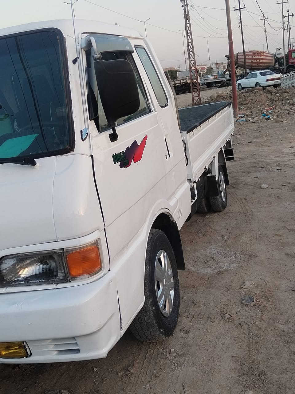 السلام عليكم كيا 96 حلوه السياره وجاهزه مكان السياره بابل سعر السياره 48 وبيها مجال مصبوغه ***********
