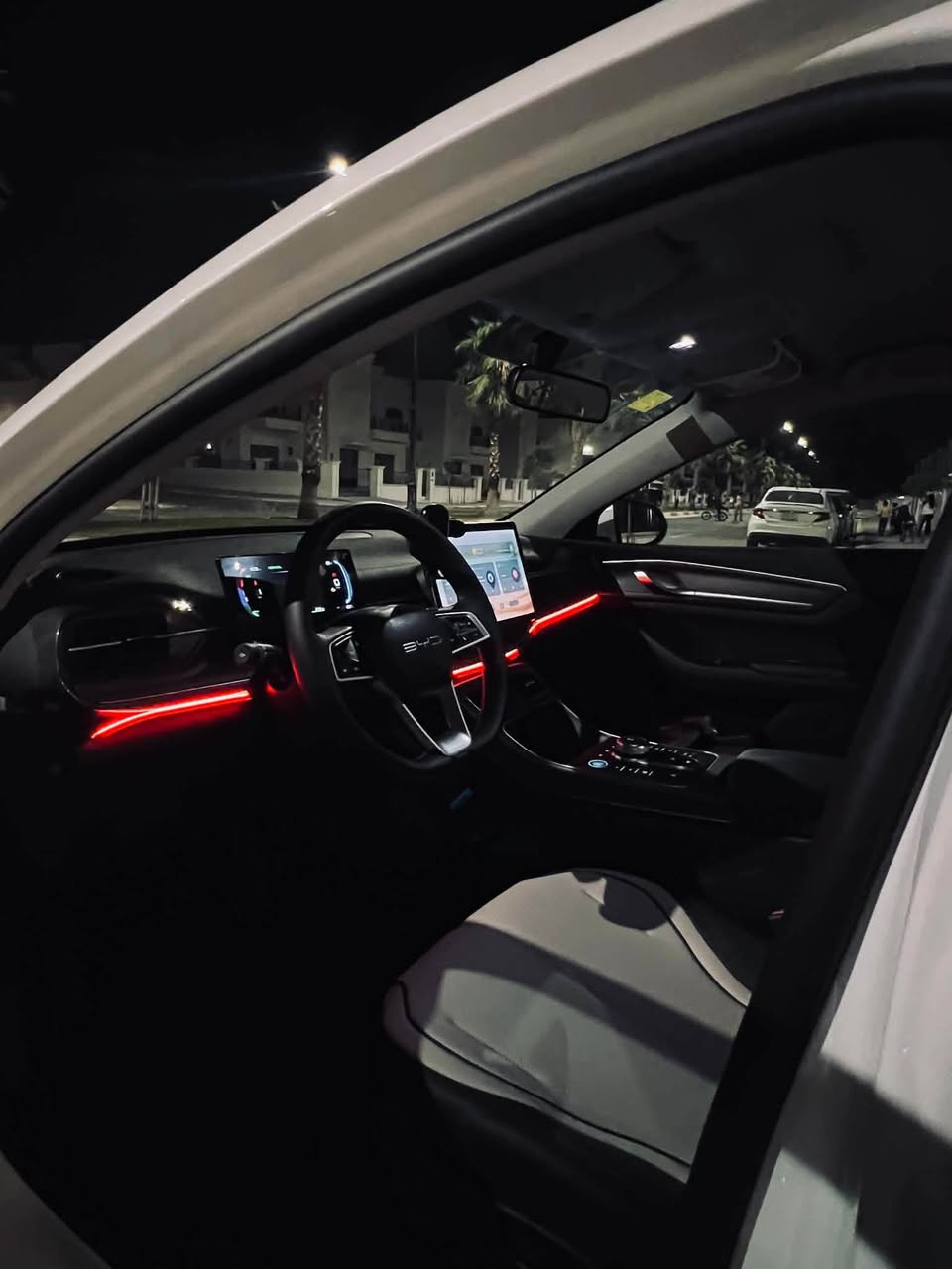 BYD دیسترۆ 
بۆ فرۆشتن
مۆدیل:٢٠٢٥
٦٩٠٠کم رۆشتیە
یەک بست بە باریکی PDR هەیە 
گێر مەکینە کارەبای هەموو بە شەرت
یەک مانگی ماوە لۆ رەقەم
*********** أربيل, العراق
