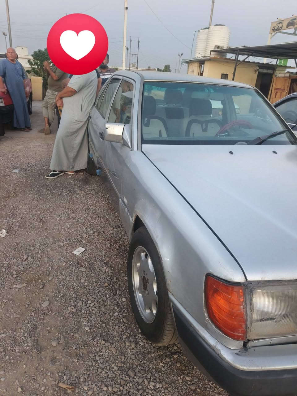سلام عليكم مارسدس دبه موديل ١٩٩٢ كير و مكينه بطه ثنين و نص تبريد ويه السويج رقم اربيل رقم الددولي السعر ٤٥ وبيها مجال ويرهم مراوس باقل مكاني كركوك ***********
