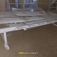 سرير طبي • للبيع