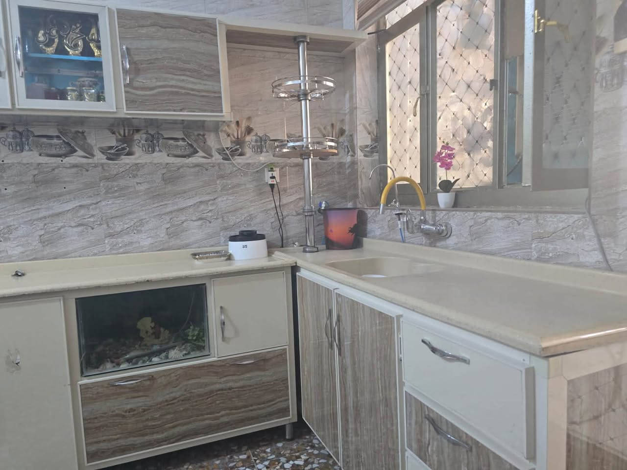 للبيع كونتر مرمر بل كامل طول ٣ متر مولحك  ٣ متر معا سنك مرمر طول ١٨٠ معا سله تعليك حله مركز سعر ٣٦٠ 

‭***********‬
