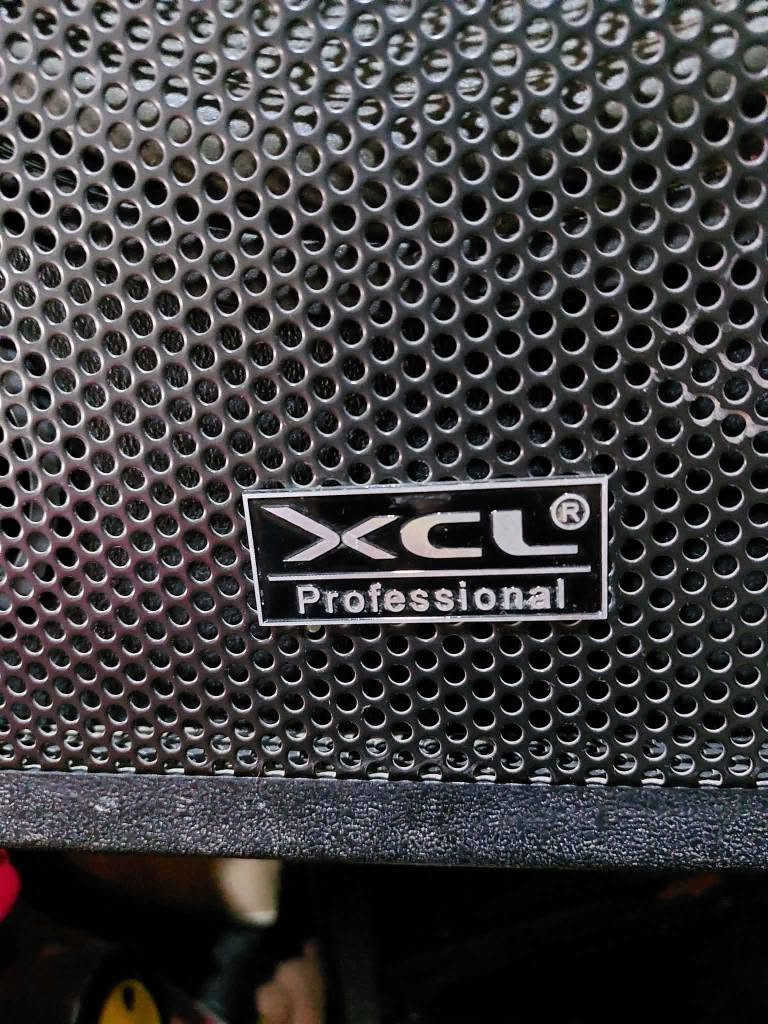 ئەم دوو موکەبەرە بۆفرۆشتن

​براند: XCL Professional 

​توانا: 80W - 500W (دەنگێکی زۆر بەهێز، پاک و بێ کێشە)

​مەودای دەنگ: 100Hz - 16KHz

​تایبەتمەندی: گونجاوە بۆ ئاهەنگ، دیجی (DJ)، هۆڵ، یان سیستەمی دەنگی ماڵەوە.

​​زۆر پاکە و لەسەر شەرت و تاقیکردنەوە دەدرێت، هەیکەلی زۆر قایم و بەهێزە.

​📍 شوێن: سلێمانی 

💰 نرخ: 150هەزار حلبجة, السليمانية
