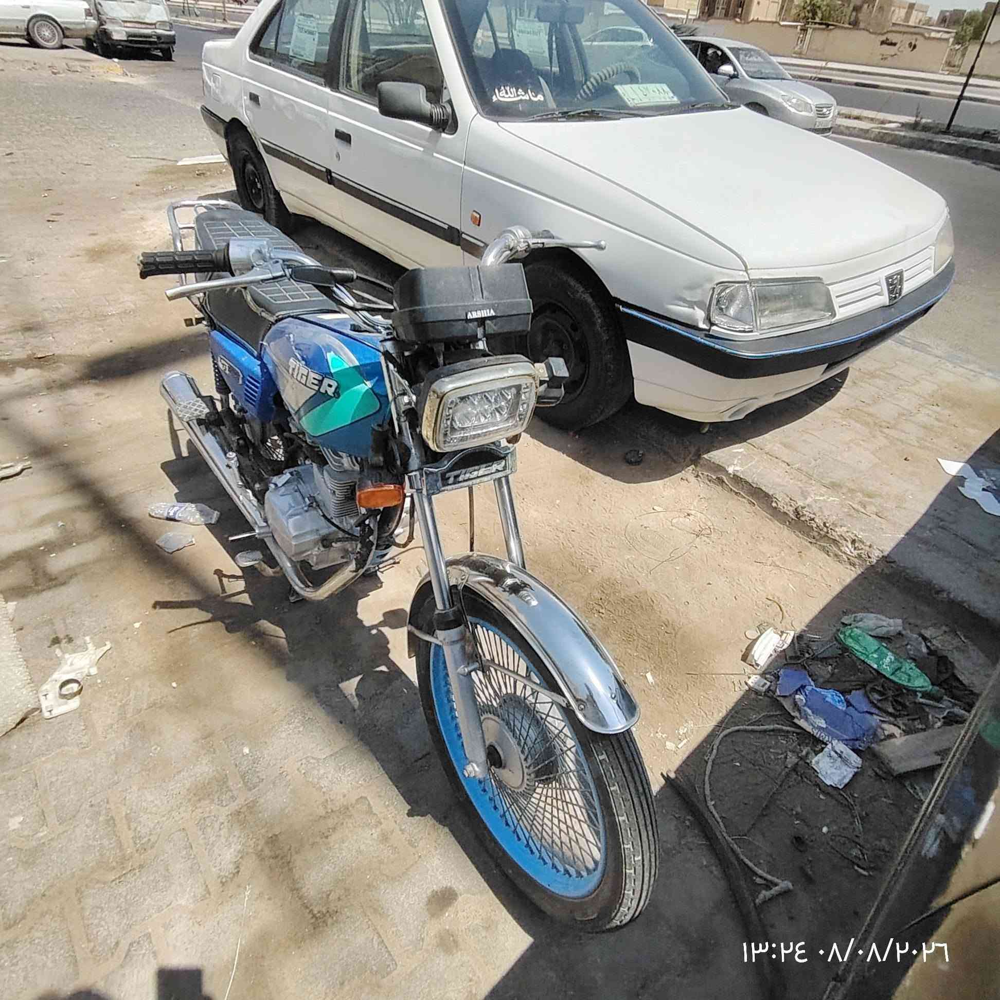 سلام عليكم
 دراجه اربعه كير اصولي
وكيله العارضي
اوراق جدد كلش
عوزه ترتيبات دراجه متروكه بالبيت أكثر من ٣ اشهر
***********
سعر 500وبيه مجال بسيط
نجف حي جمعيه
