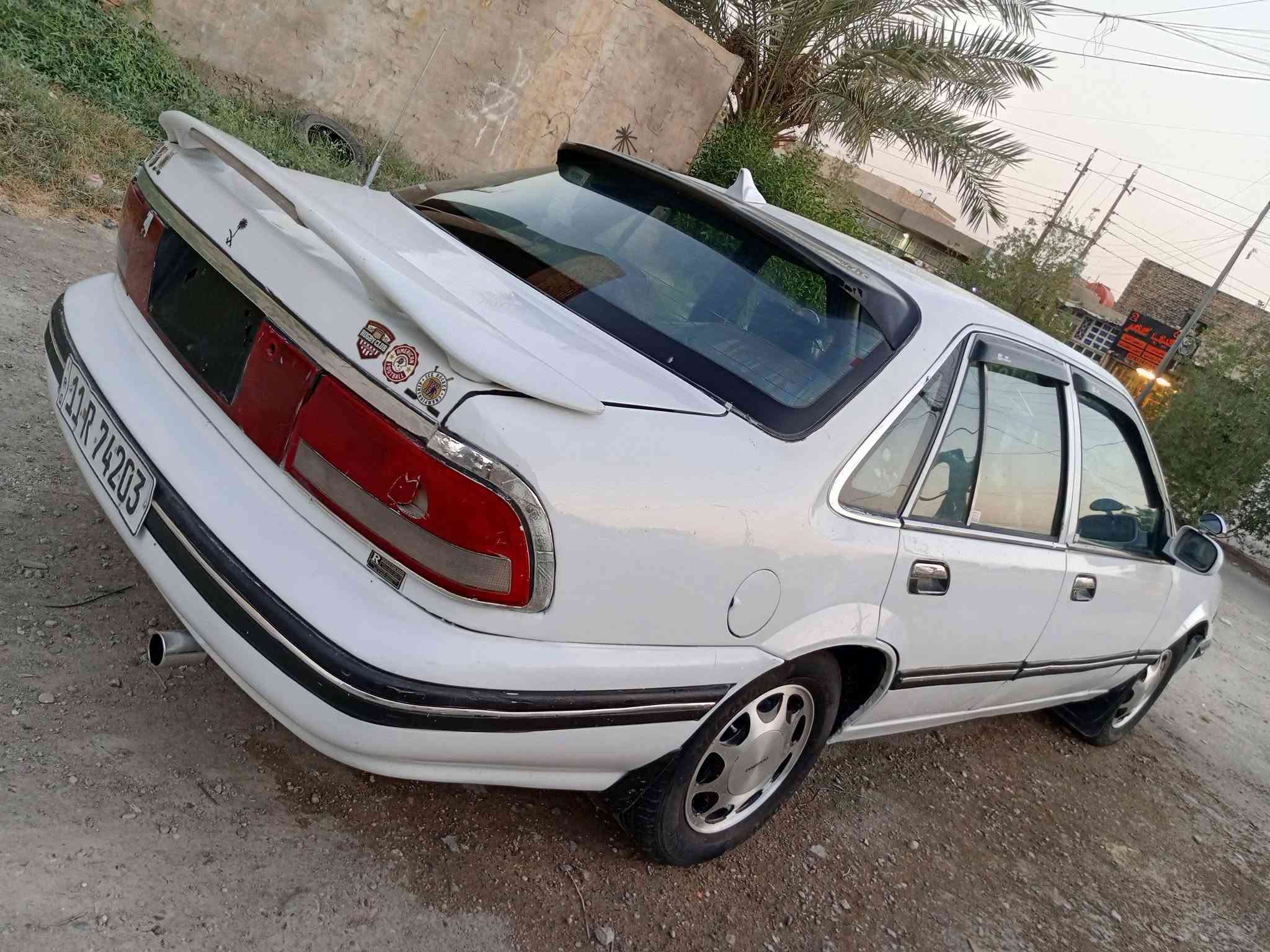 السلام وعليكم
دايو برنس موديل1994
الون ابيض ..... 
رقم بغداد بسمي الدولي . مشروع
سنويه لل ٢٩وطني  ... تحويل ثاني يوم
تبريد شغال كنبريسر بي صوت 
كير وتماتيك...  
محرك مفتوح .....
كير ومحرك حاويه جدد مكفولات
ماشالله بيه نعومه فول  
ويل كب مجلي لونين 
تخم تاير....... باتري جديد
كهربائيات كله شغاله .... 
مشط ستيرن باور سلف داينمو راديتر كله جديد 
شرط لاضربه ولا طخه ولا كص ولا خياس فقط صبغ  بالفرن تعمير درجة اولى
صدر خلفي أمامي جديد 
غرفتها جديده ...دواخلها جدد بطاين جدد كشنات جدد دشبول جديد كاعيده جلد ارضيه جديده
اسف عل اطاله الشراي يتصل
الهاتف ***********
مكان سيارة بغداد
السعر 38
اتصل ع الرقم فقط
