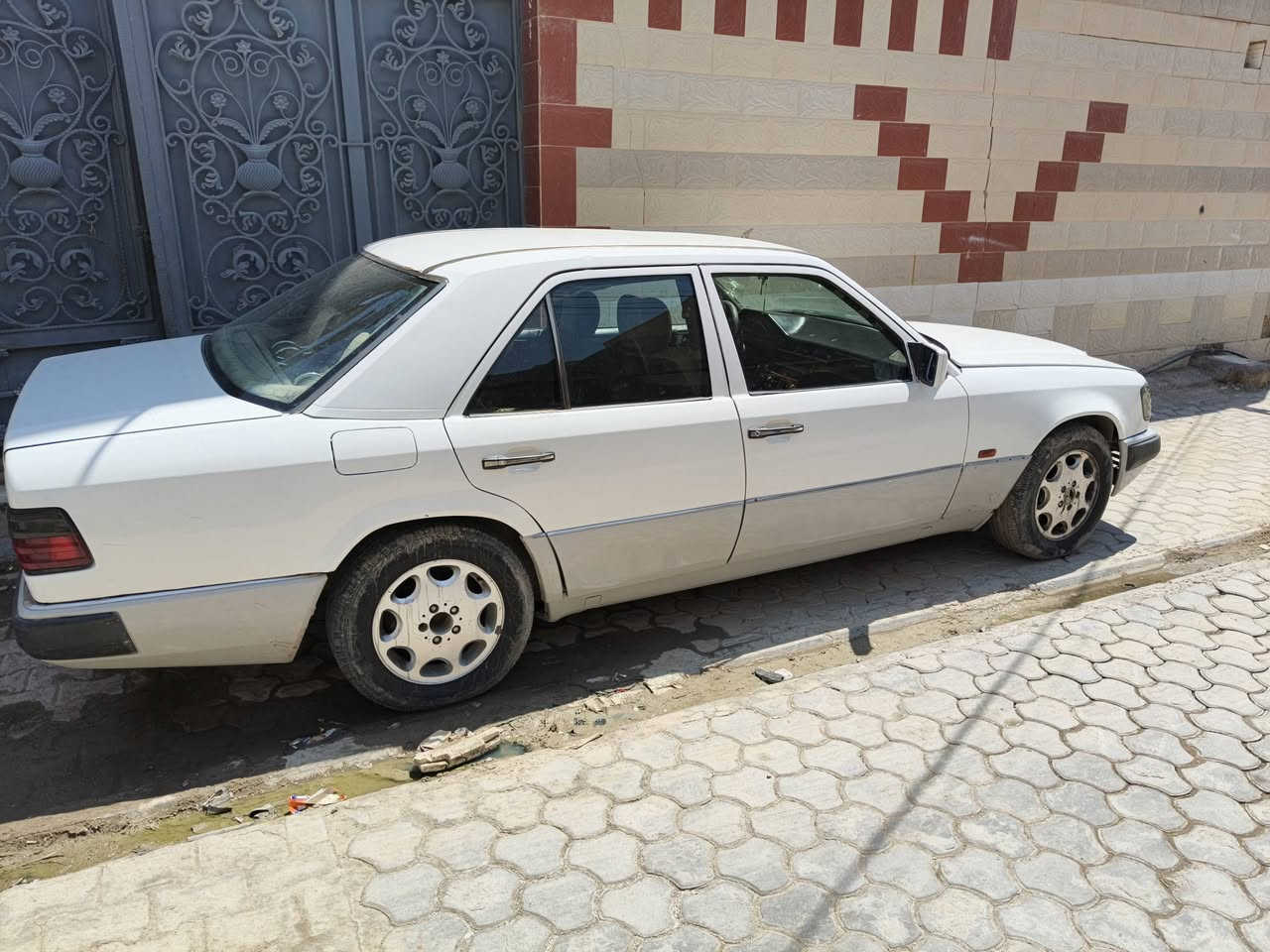 سلام عليكم مارسدس موديل 92 محرك بطه ٢ونص مناقصه اي شي كير محرك جدد *********** تصال عل رقم سعر قفل 50 امراوس هم يرهم حسب القناعه
