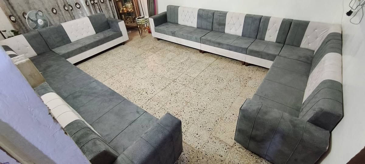 ديوانات عدد 2 /20مقعد جديد غير مستخدم شغل حطاطه سفنج ضغط المكان هبهب الشراي يتصل ***********
