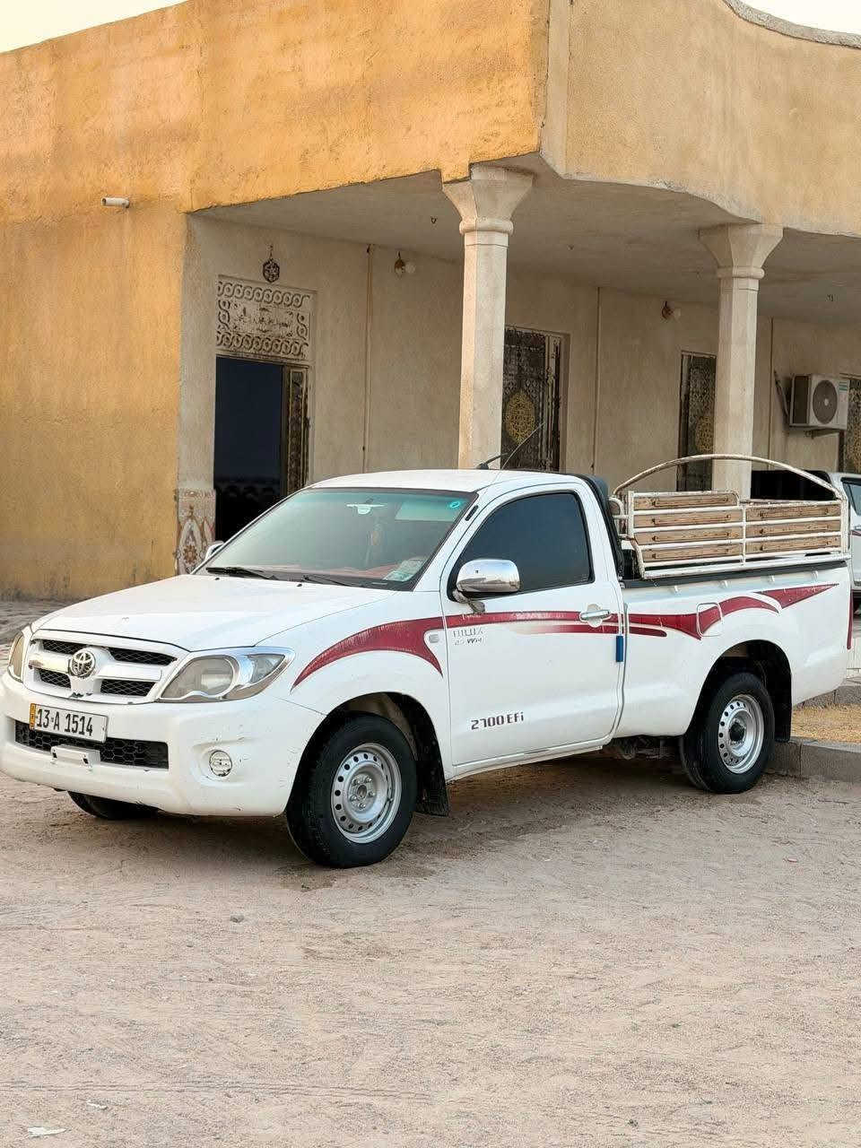 سلام عليكم سيارة جديده البيع كفاله عامه تبريد شغال  ثلاجه رقم واسط  مكينه جديده لا تبخير ولا تنقيص
سيارة خير من الله مال جناي 
***********
